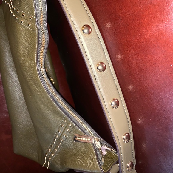 NWOT Michael Kors Olive/Army/Green Leather Purse - Picture 3 of 6